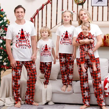 2024 Anul Nou, Crăciun În Familie Pijamale Mama Copii Copil Adult De Craciun De Familie Potrivire Costume De Crăciun, Pijamale, Haine De Familie